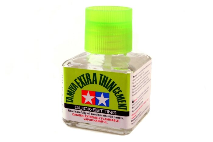 Tamiya 87038 Extra Thin Cement Glue Fine Tip 40ml - Image 1